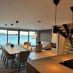Oceanview 度假居 *