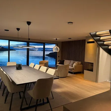 Oceanview Jacuzzi, Sauna & Sea Views * Karmoy