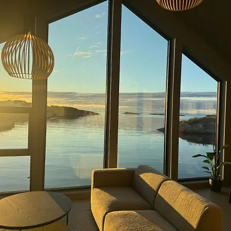 Prázdninový dům Oceanview Jacuzzi, Sauna & Sea Views *