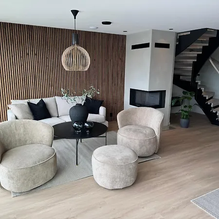Prázdninový dům Oceanview Jacuzzi, Sauna & Sea Views Karmoy